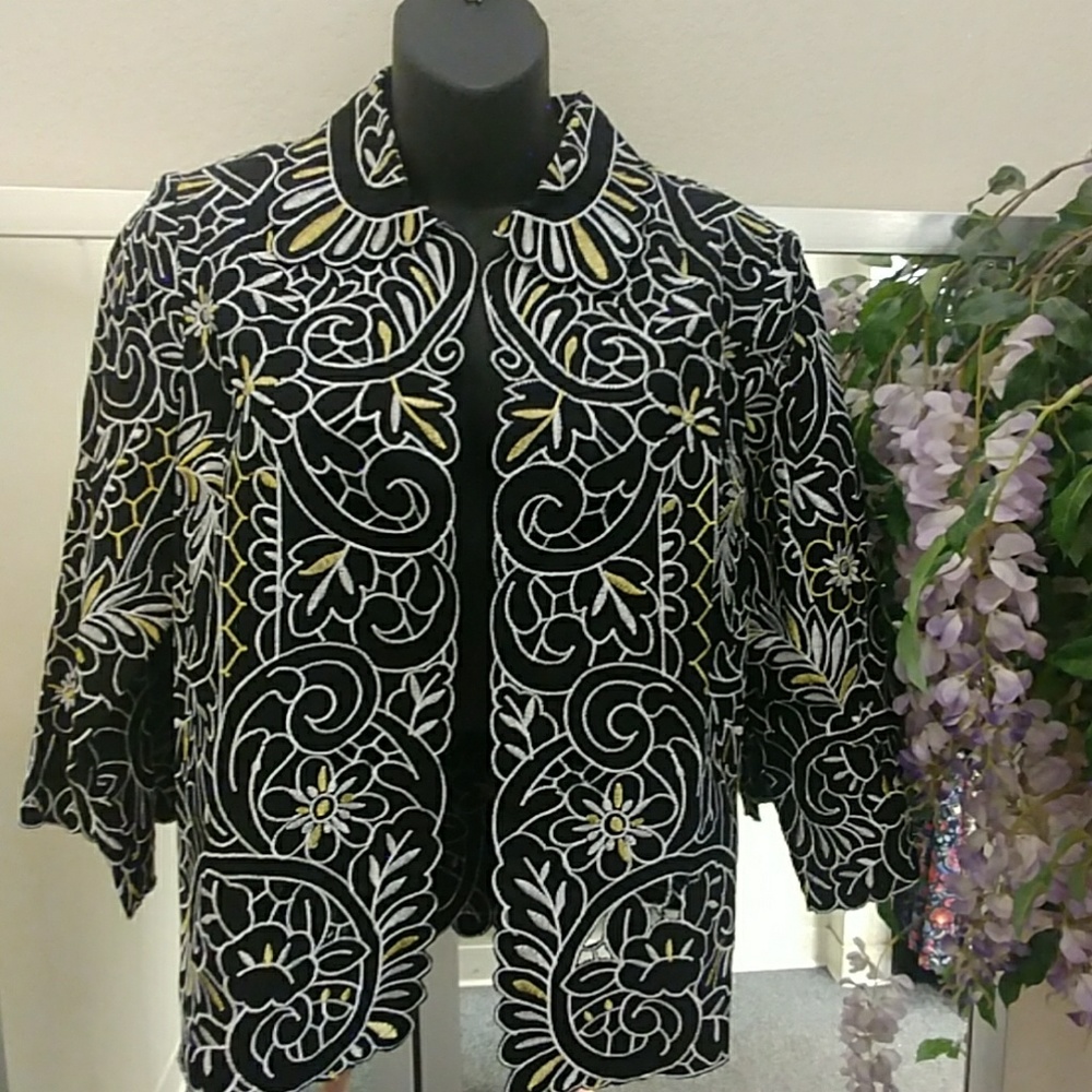 VTG- Trenz by Theresa Renz Lace Floral Jacket